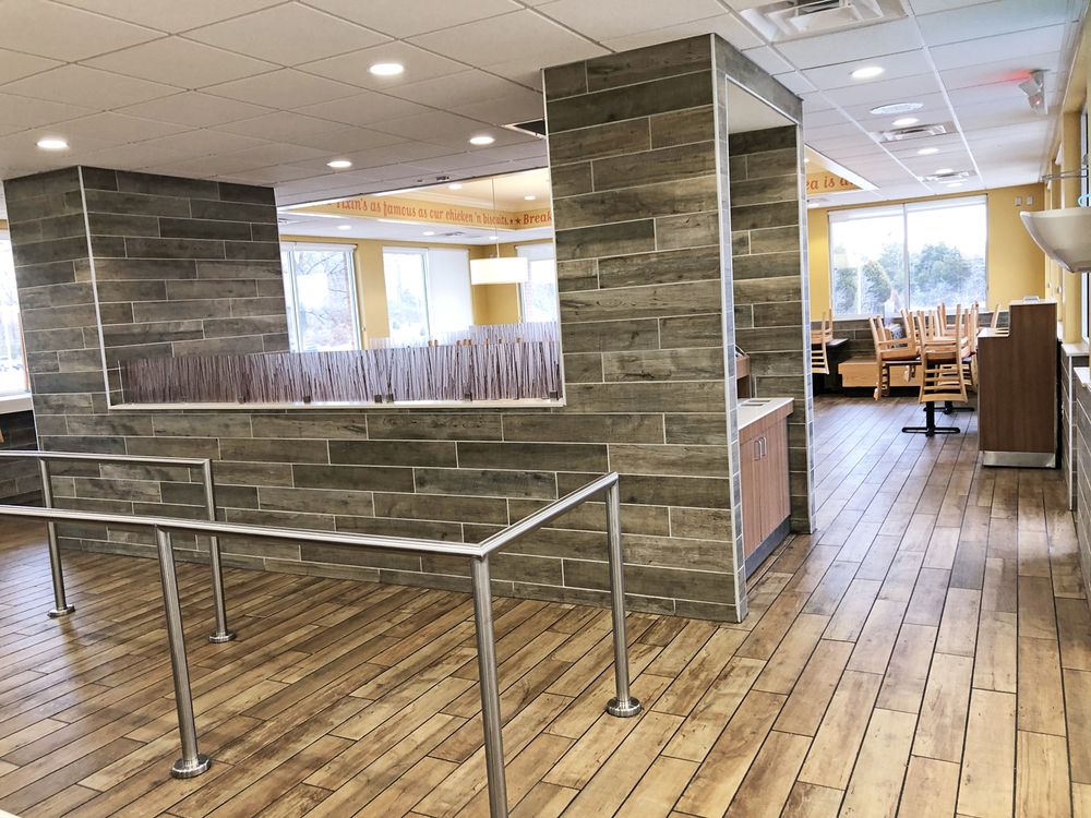 Freestanding Restaurant: 597 S Dixie Boulevard, Radcliff, KY 40160